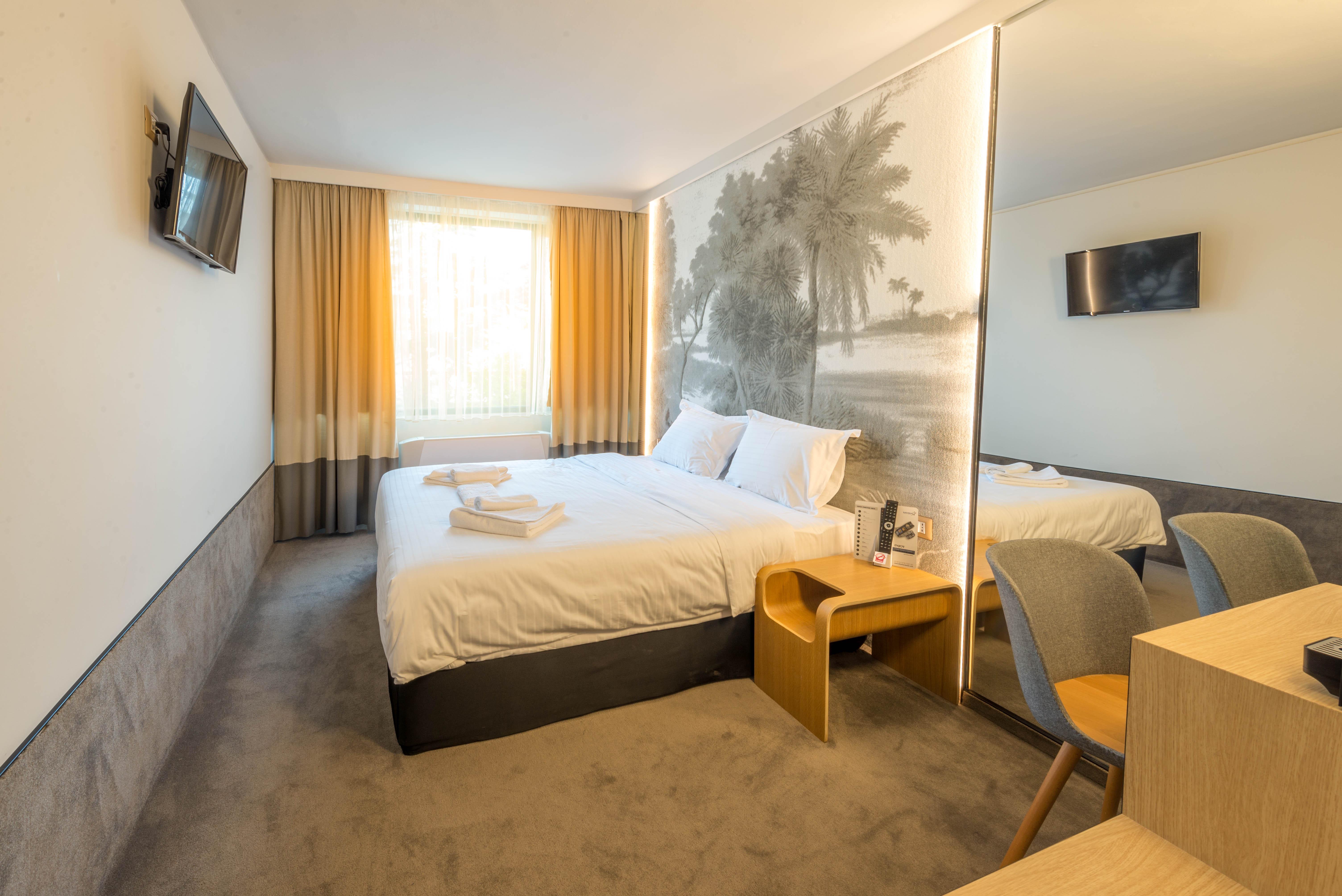 Park Hotel Raya Garden - Free Parking เวลีคอเทอร์โนโว ภายนอก รูปภาพ