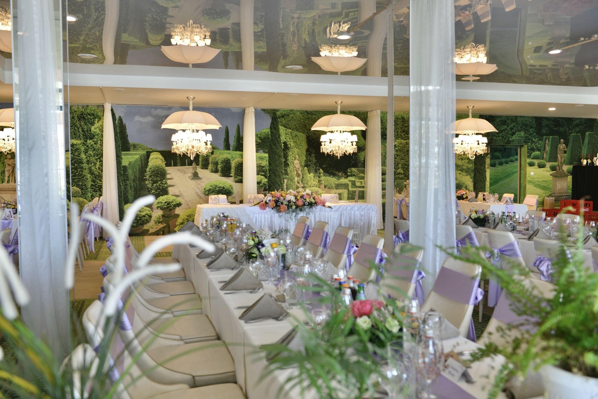 Park Hotel Raya Garden - Free Parking เวลีคอเทอร์โนโว ภายนอก รูปภาพ